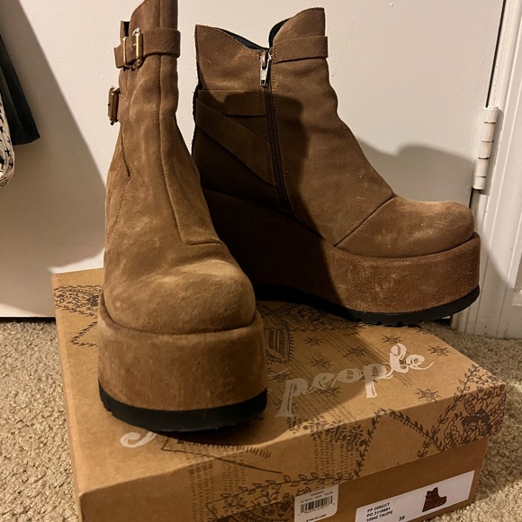 🤎BRAND NEW FREE PEOPLE SABRINA PLATFORMS🤎 - Picture 7 of 8